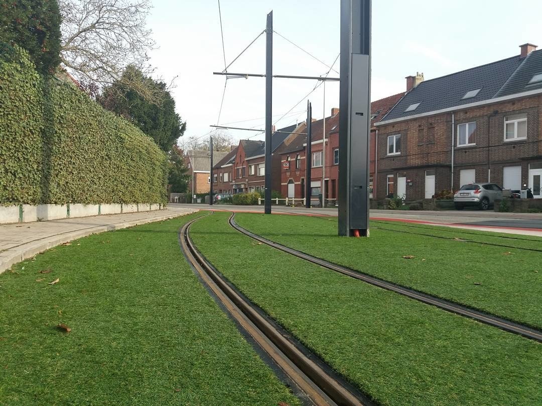 Kunstgras trambaan Zwijnaarde Gent